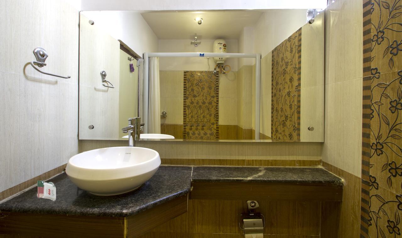 Oyo 984 Hotel Gn International Lālāguda 外观 照片